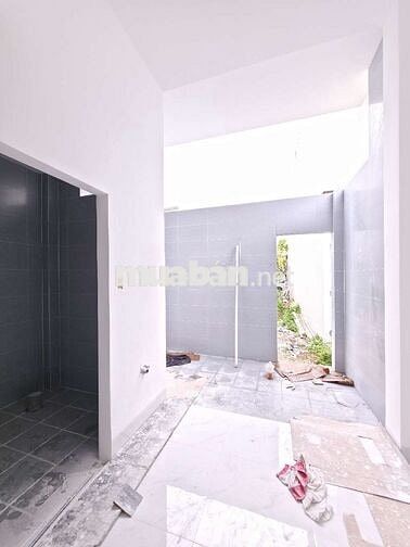 NHÀ 3 PHÒNG NGỦ VỊ TRÍ QUÁ ĐẸP ĐẦU KDC PHÚ AN