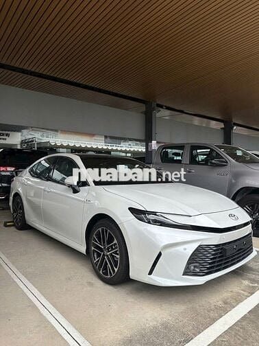 TOYOTA CAMRY 2.5 HEV TOP -  TẶNG LPTB- BH- PK