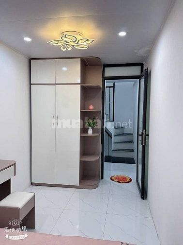 Chỉ 4Tỷ3-Nhà Đẹp 5Tầng-Sổ Riêng 26m2-Phố Minh Khai-Gần Chợ Mơ-Ở Luôn