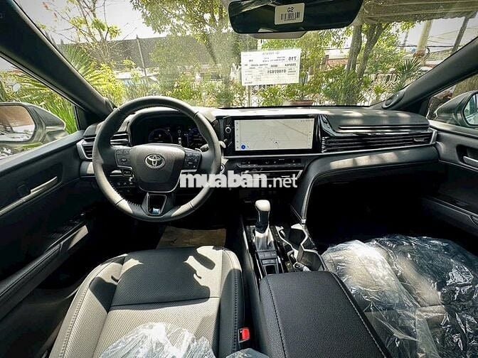 TOYOTA CAMRY 2.5 HEV TOP -  TẶNG LPTB- BH- PK