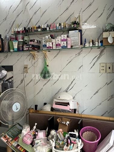 SANG NHƯỢNG Mặt Bằng Spa Nhỏ Xinh Bình Tân