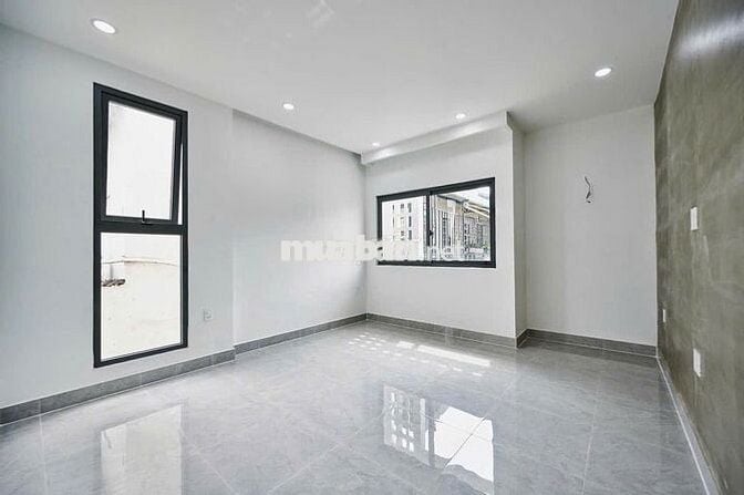 Cho thuê nhà mặt tiền kinh doanh 9B Hoàng Hoa Thám, P7, Quận Phú Nhuận