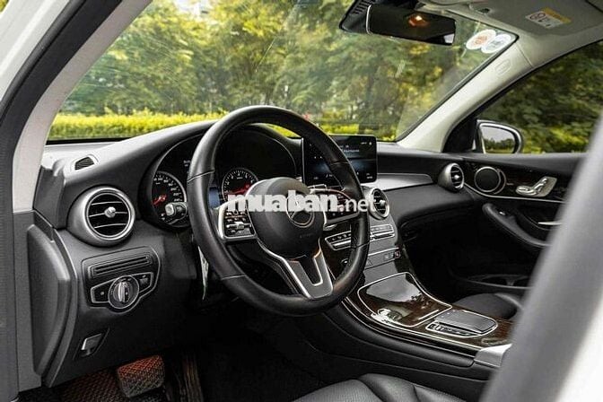 GLC200 (V1) FL 2023 màu trắng cá nhân siêu đẹp
