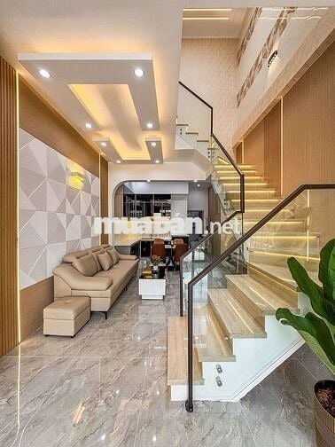 Nhà Lộ 7m Oto tới nhà. Gần kdc Đại Ngân
