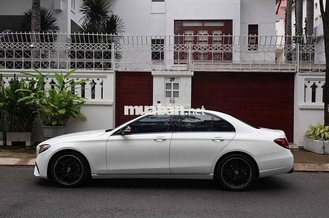 Mercedes Benz E250 AMG model 2018 lên E63