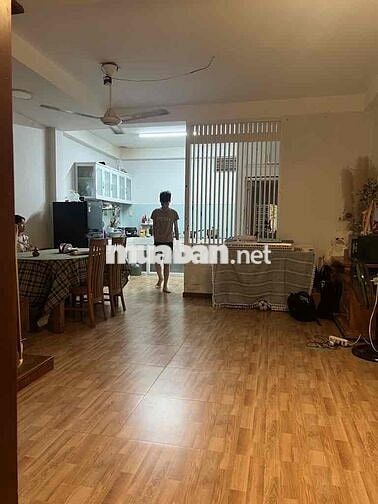 NHÀ BÈ, MUA 1 NHÀ THÀNH 2 NHÀ, TỔNG CHIỀU NGANG 10M, VỪA Ở VỪA CHO THU