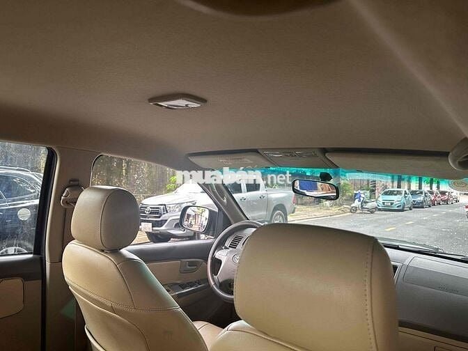 TOYOTA HILUX G 3.0L 4x4 MT NHẬP KHẨU
