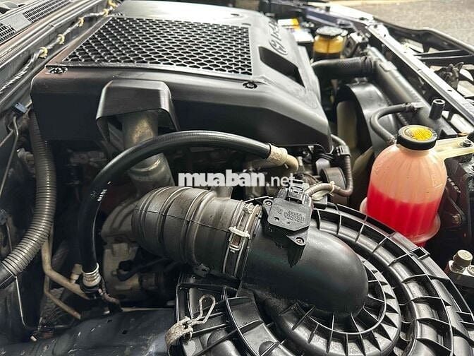 TOYOTA HILUX G 3.0L 4x4 MT NHẬP KHẨU