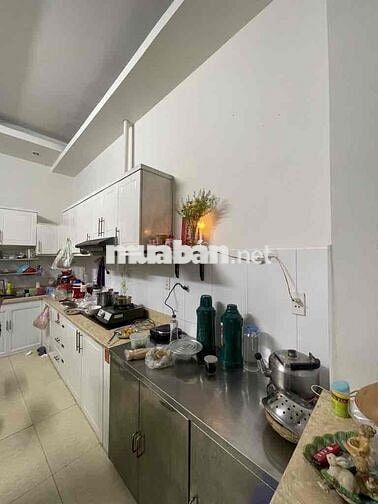 nhà 5 tầng ngay đường lê văn sỹ. quận tân bình