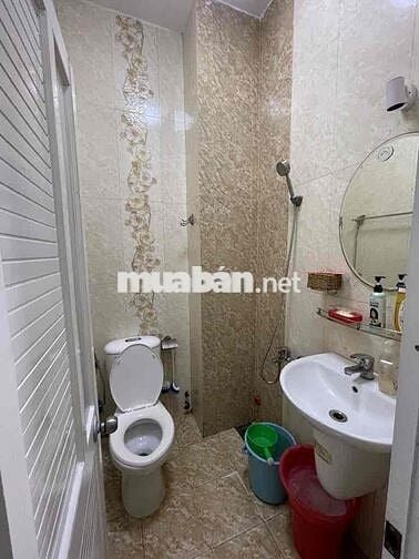 nhà 5 tầng ngay đường lê văn sỹ. quận tân bình