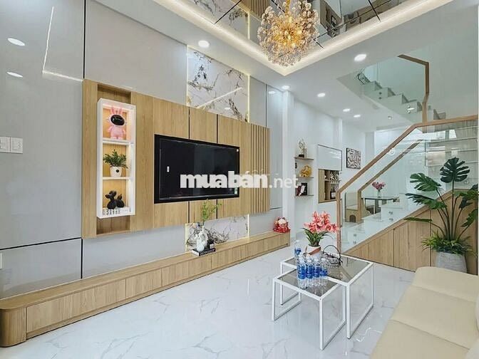 Bán Nhà Mặt Tiền Mới Xây Ngay Trung Tâm Thủ Dầu Một