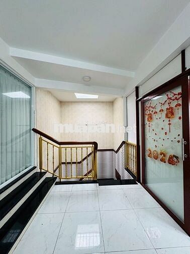 Bán Căn Góc 2 mặt tiền, Tân Sơn Nhì. 4 Tầng Full nội thất.