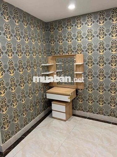 Cho thuê gấp nhà mặt tiền đường số 04 Tân Kiểng Quận 7