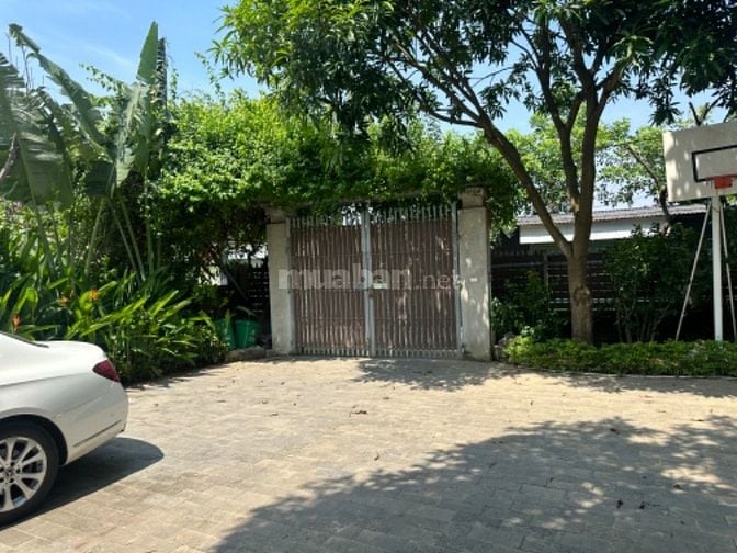 Bán khu đất vườn đã xây nhà và các bun, tiện ích như ressot 