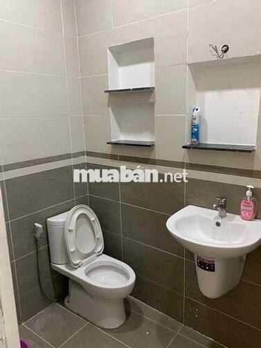 Cho thuê gấp nhà mặt tiền đường số 04 Tân Kiểng Quận 7