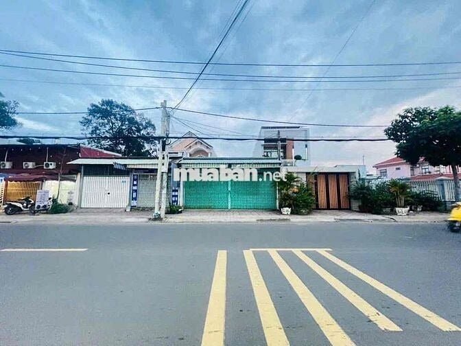 mặt tiền đường đỗ văn thi đối diện uỷ ban hiệp hoà