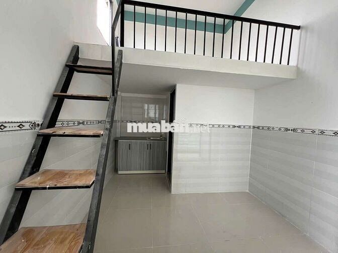 DUPLEX CỬA SỔ TRỜI KẾ BÊN CÓ BAN CÔNG Ở ĐẦU GÒ VẤP SÁT BÊN BÌNH THẠNH
