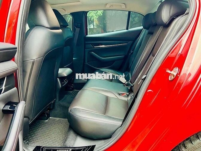 Mazda 3 2022 1.5L Premium - 45000 km