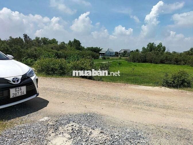BÁN GẤP LÔ GÓC SÁT BÊN CÔNG VIÊN 7 KỲ QUAN
