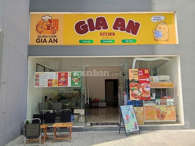 Sang nhượng quán cơm gà mặt bằng shophoue chung cư 14.5/tháng