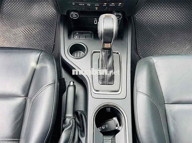 Ford Everest 2019 Titanium 2.0L AT 4x2 - 61000 km