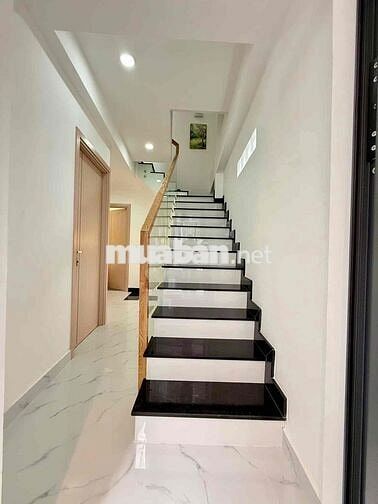 Nhà siêu đẹp-hiếm có, chủ bán cực mềm nhà Chử Đồng Tử- Tân Bình. 38m2
