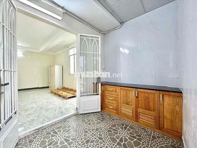 Hiếm, Bán Gấp, Lô Gốc, 73m2, 5 Tầng, dòng tiền tốt, 9PN.