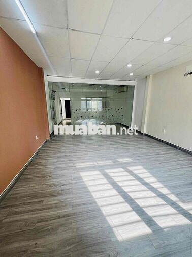Nhà 1 trệt 1 lầu 5 x 23- 2 sàn rộng lớn phù hợp cty đông nhân viên, kh
