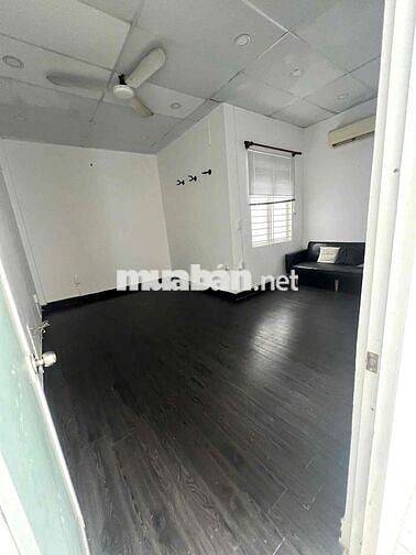 Nhà 1 trệt 1 lầu 5 x 23- 2 sàn rộng lớn phù hợp cty đông nhân viên, kh