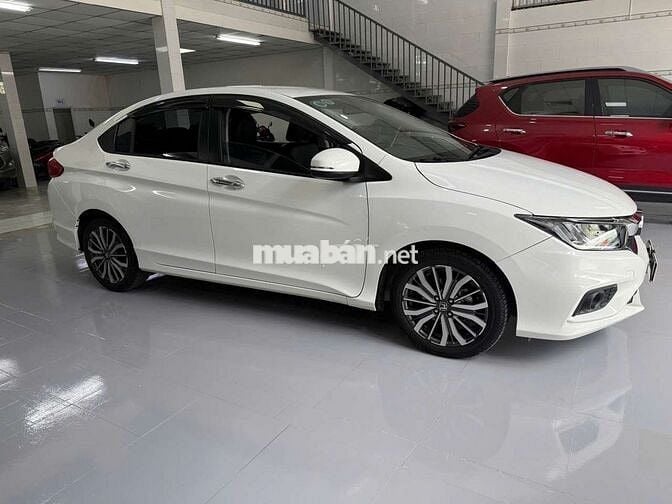 Honda City 2018 1.5TOP - 27000 km