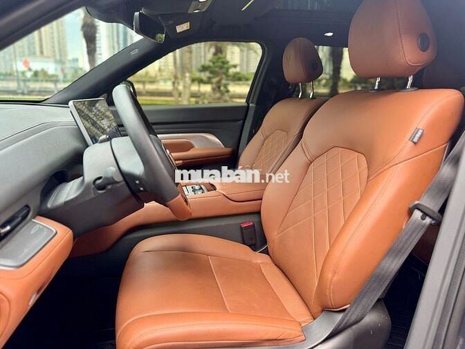 VinFast VF9 Plus 2024 - Màu xám - 8000km - Mua pin