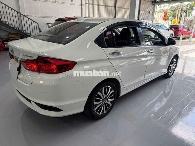 Honda City 2018 1.5TOP - 27000 km