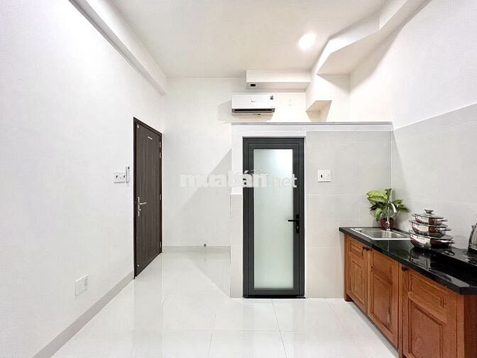PHÒNG MỚI, NỘI THẤT CƠ BẢN, AN NINH 3' ĐI ĐH VĂN HIẾN TÂN PHÚ