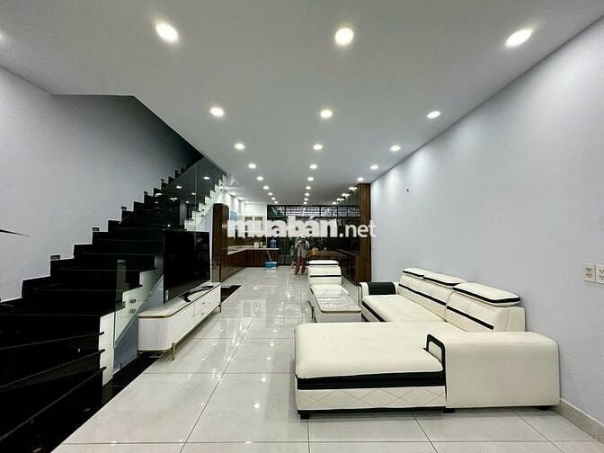 Nhà phố 5x21m Hầm 4 tầng (400m2), full nội thất ở thang máy. Giá 38 tr