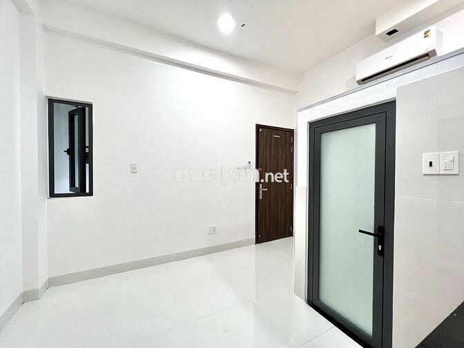PHÒNG MỚI, NỘI THẤT CƠ BẢN, AN NINH 3' ĐI ĐH VĂN HIẾN TÂN PHÚ