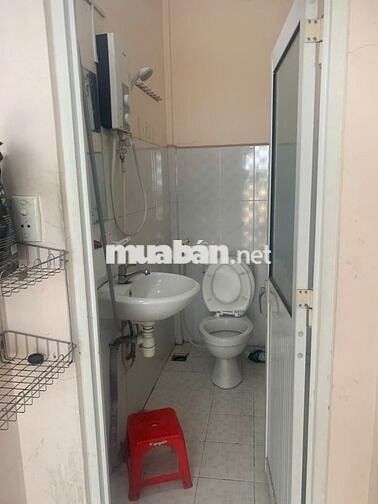 Cho thuê phòng trọ đường Võ Oanh, Bình Thạnh.  Diện tích 20m2