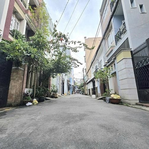 “Hẻm xe hơi – Nhà đẹp Thiên Phước, dọn vào ở liền!”