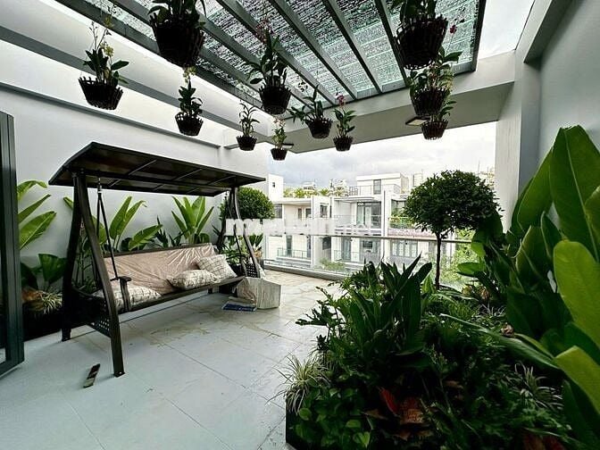 Nhà phố 5x21m Hầm 4 tầng (400m2), full nội thất ở thang máy. Giá 38 tr