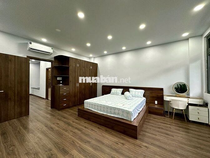 Nhà phố 5x21m Hầm 4 tầng (400m2), full nội thất ở thang máy. Giá 38 tr