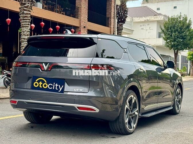 VinFast VF9 Plus 2024 - Màu xám - 8000km - Mua pin