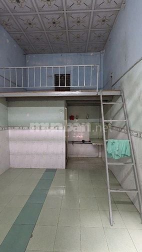 BÁN GẤP DÃY TRỌ NGAY KCN 10 PHÒNG GIÁ 1 TỶ 850 DOANH THU 20TR/ THÁNG