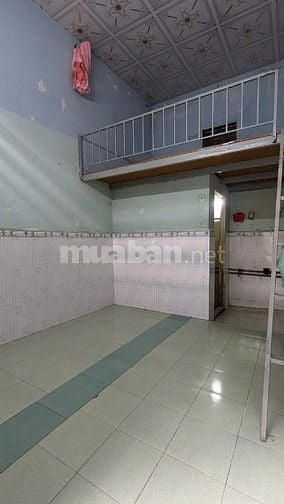 BÁN GẤP DÃY TRỌ NGAY KCN 10 PHÒNG GIÁ 1 TỶ 850 DOANH THU 20TR/ THÁNG