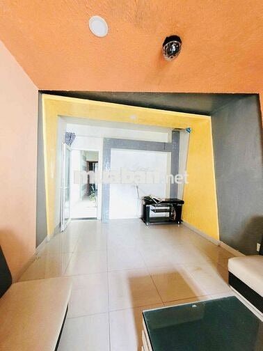 Nhà nguyên căn cho thuê trong kdc phú lợi p7 q8 3643 phạm thế hiển