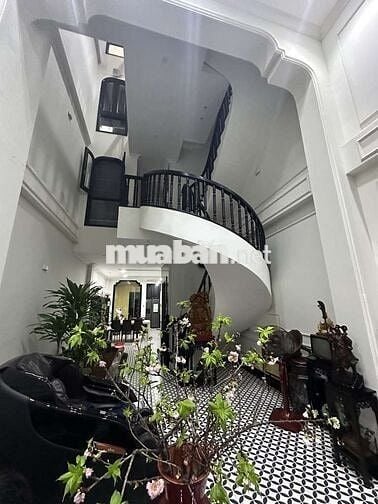 NGUYỄN TRÃI - BIỆT THỰ HIỆN ĐẠI - 98M2 CHỈ 23.5 TỶ