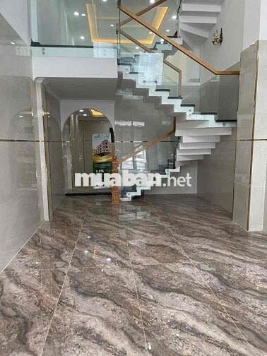 Mới xây mới keng trệt lửng 3 lầu 4*15; 4pn mặt tiền