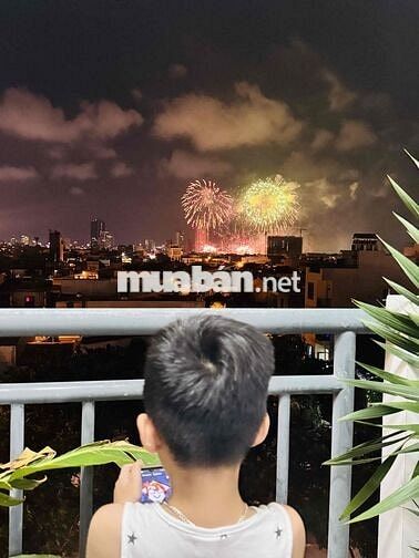 Bán căn chung cư Nest Home view pháo hoa quốc tế
