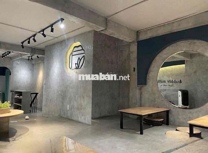 Cho Thuê Nhà Mặt Tiền Nguyễn Tri Phương Rộng 360m², Quận 10