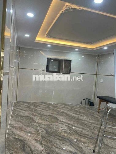 Mới xây mới keng trệt lửng 3 lầu 4*15; 4pn mặt tiền