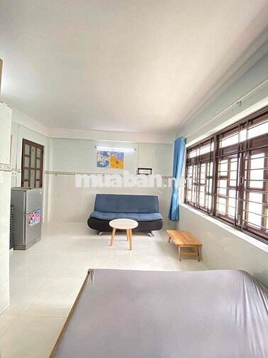 STUDIO CỬA SỔ TRỜI RỘNG RÃI NGAY KHU SÂN BAY HUFLIT TRƯỜNG SƠN