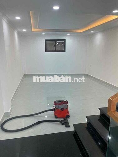 Mới xây mới keng trệt lửng 3 lầu 4*15; 4pn mặt tiền